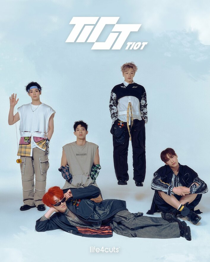 韓国ボーイズグループTIOTと「人生4カット」が初コラボ！