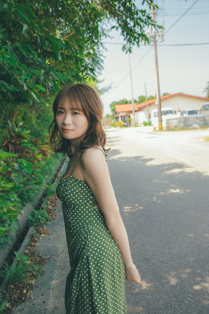 Amazon.co.jp: 乃木坂46 生写真 秋元真夏 逃げ水 コンプ : おもちゃ