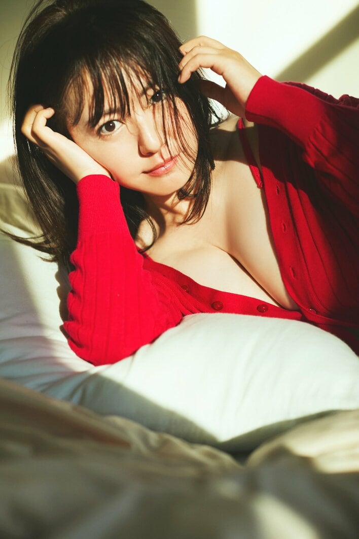 磯山さやか（42）デビュー25周年写真集が大好評でアザーカット版写真集