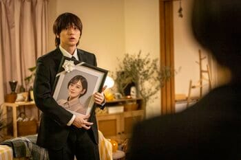 幹太（伊野尾慧）は溺愛している妻・なつめ（伊原六花）の不倫疑惑にショックを受ける！事実を確かめようとするが…『パラレル夫婦』第1話予告