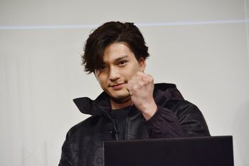 新田真剣佑 マヂラブ野田作の“織田ゲー”で天下取りに失敗するも、「海外で天下を獲りたい」