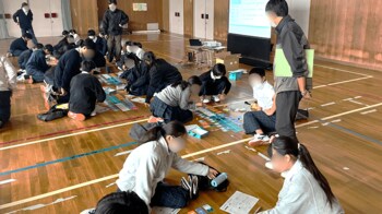 「人生の練習」ができる学校向け金融/キャリア教育ゲームを中学1年生61名に実施