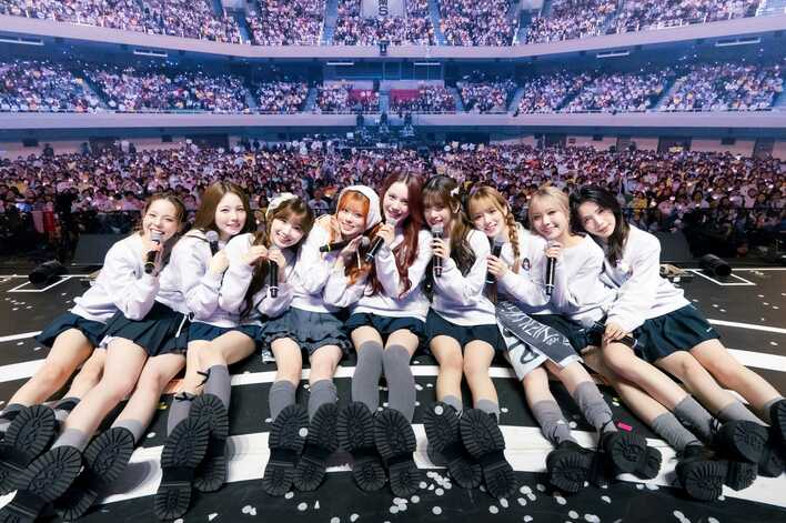 NiziUが次に目指す場所はアリーナ！初のホールツアー千秋楽で涙 感動のフィナーレと重大発表