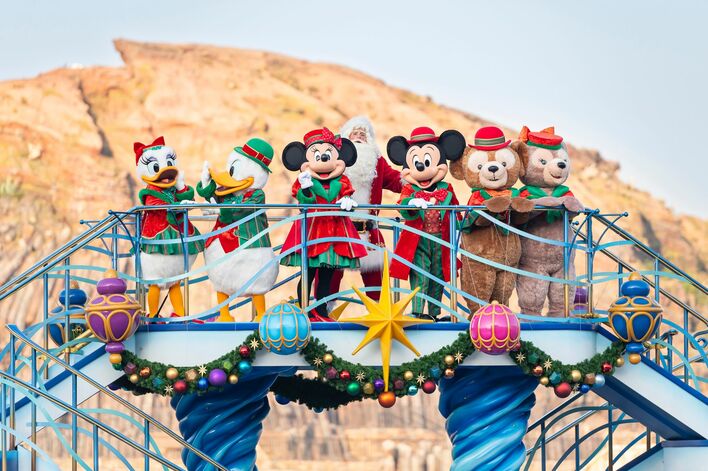 サンタコスチュームのダッフィー＆フレンズ！東京ディズニーシー