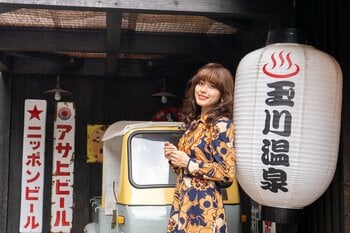 オーパークおごせにて、昭和レトロなアイドル・増田樹乃のスペシャルディナーショーを開催！　お子さまも一緒に本格的なコース料理をお楽しみいただけます