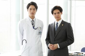 片寄涼太が弁護士役で『ラジエーションハウスⅡ』に出演！鈴木伸之との対峙に「役者として一歩成長できるポイントに」