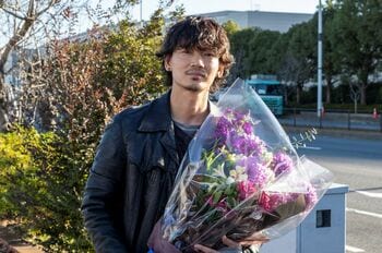 『アバランチ』綾野剛からクランクアップコメントが到着！「本当の“Episode Final”はみなさまのお心の中に」