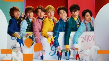 ジャニーズWESTが“指ダンサー”に！“本人”とおそろいの衣装でシンクロダンス