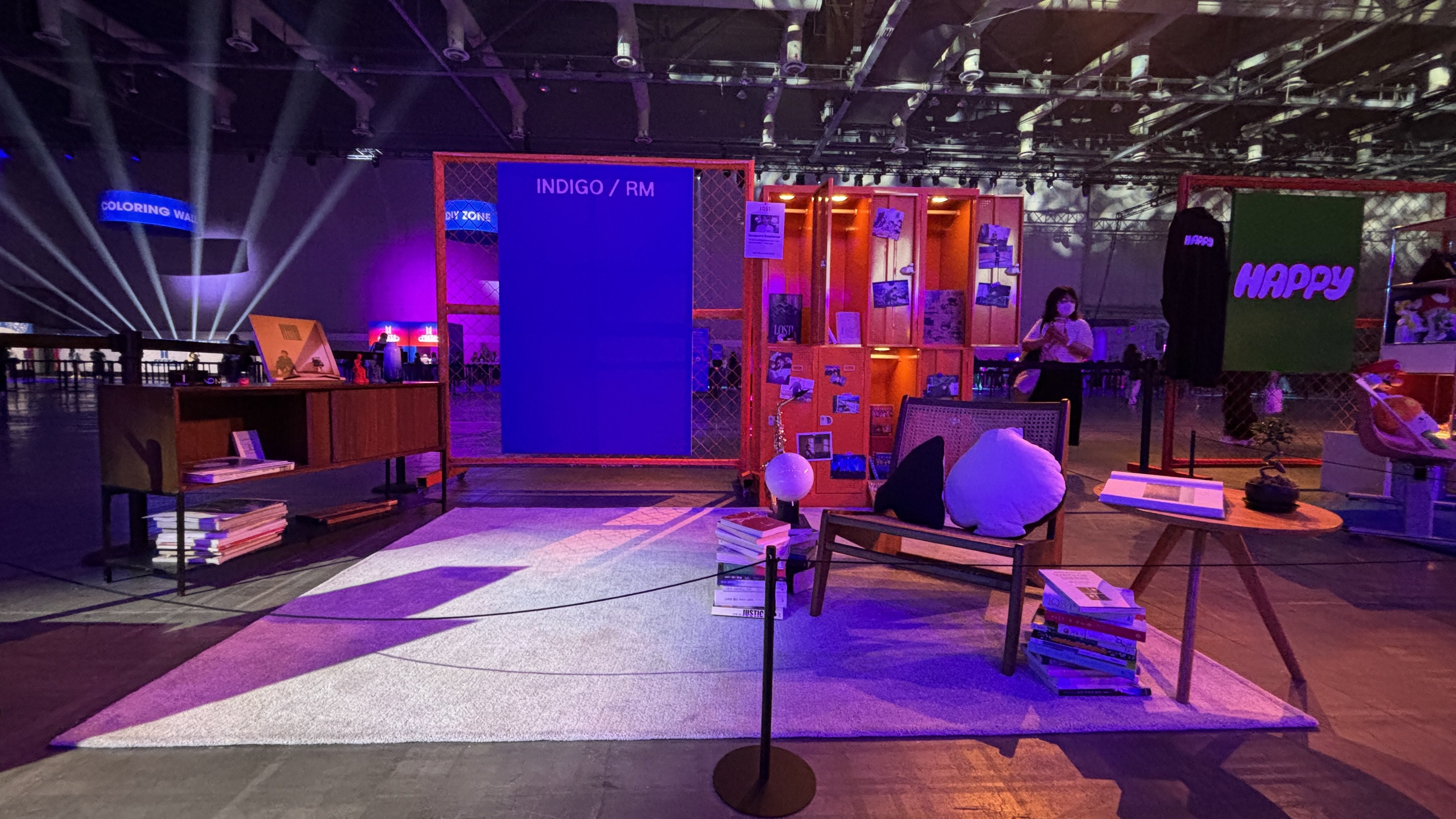 BTS RMの“好きが詰まった秘密の空間”大公開！本、盆栽、サックス『2025