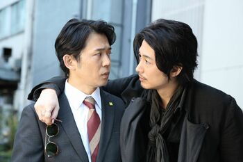 もう1時間くらい見てる気分で時計を見たら、まだ9時23分だった！