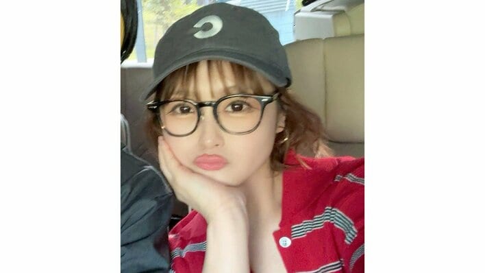 「吉田栄作かと」鈴木奈々 事務所の“45歳イケメン社長”とのツーショット公開！仲良く寄り添う様子に「本当にかっこいい」とSNSで反響