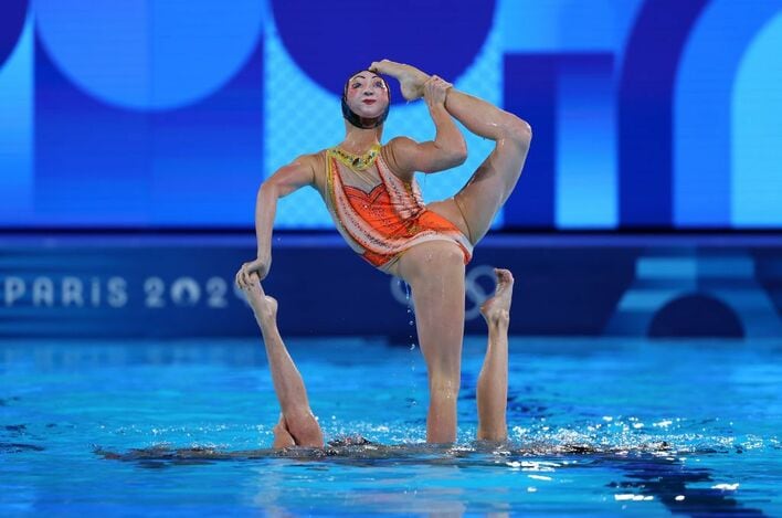 ひょっとこお面 どっち向いてるか分からないフランス選手の水着姿に じわじわ来る と注目集まる アーティスティックスイミング パリ五輪 好き でつながる