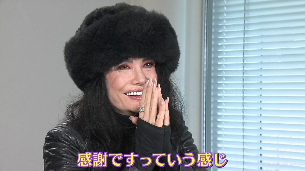 「100歳までパリコレ」モデル・カイヤがNYタイムズスクエアに登場!世界が熱視線を送る「美の秘訣」とは?演じていた“鬼嫁キャラ” | めざまし ...