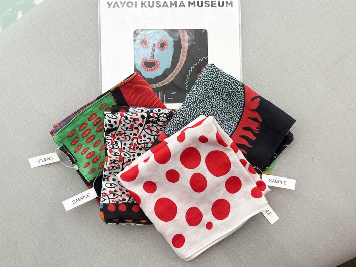 外国人観光客に大人気！草間彌生オリジナル商品が世界一の品ぞろえ