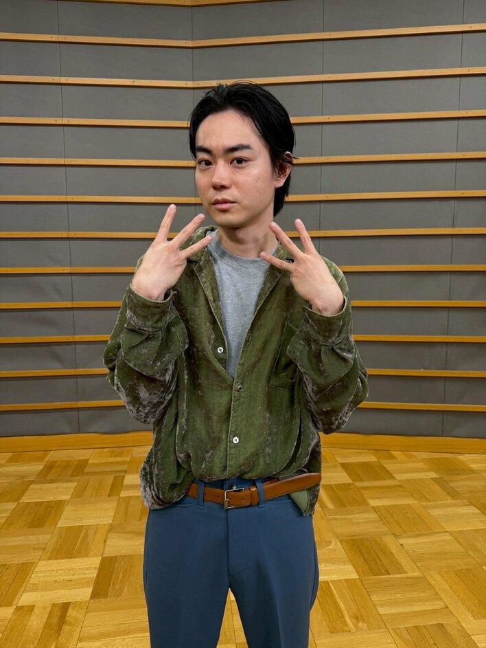 オフショ続々】菅田将暉、二階堂ふみ、神木隆之介の着こなしに「赤が