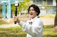 茉莉（黒木華）に協力する暴露系YouTuberを演じる渡邊圭祐「透（渡邊）がどう政治に絡んでいくのか、楽しみにしていてください」『銀河の一票』