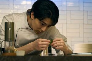 自宅から「Kei」と書かれたノートを見つけたあゆみ（木南晴夏） 昏睡状態の慧（高杉真宙）の心残りとは…『今夜、秘密のキッチンで』第4話予告