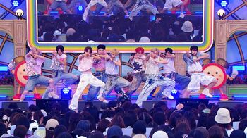 【限定写真13枚】最終日&TEAMが圧巻パフォーマンス！「夏の思い出、最高にしてくれますか？」至近距離のメンバーにファン大興奮【めざましライブ】