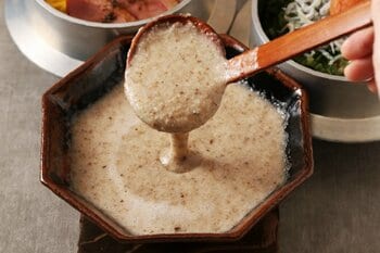 【黒十 釜飯と炙り 横浜モアーズ店開店１周年記念！】「自然薯入りとろろ食べ放題」を3月12日より期間限定で開催