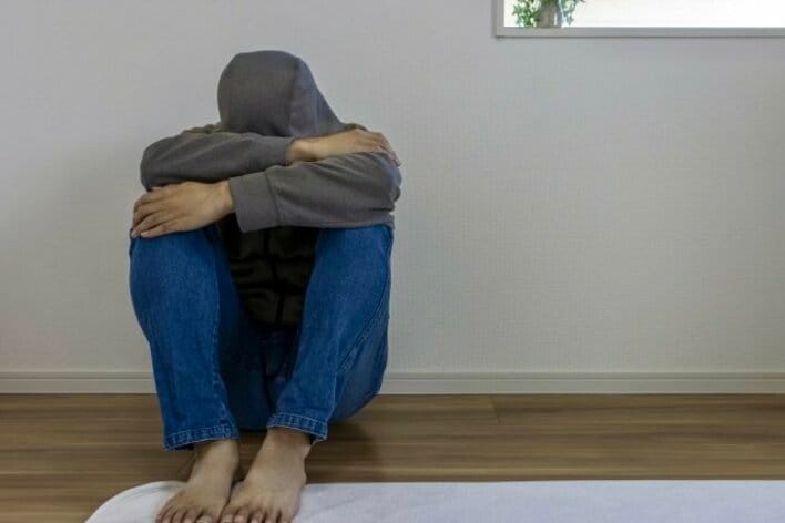 【画像10枚】宮本亞門はひきこもりになったきっかけを告白！この記事の解説画像を見る