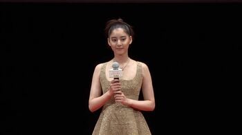 新木優子「今までで一番しっくりくる」オーダーメイドドレスと5000万円ジュエリーで登壇！