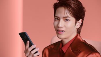 志尊淳 スマホの個性を一人三役で表現！20代最後の抱負は「行動力のある個性を」