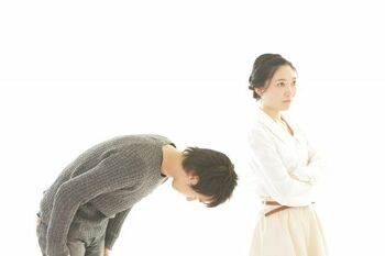 夫とはいつか離婚する…決意のもとで結婚生活を送る妻に共感の声が続々到着！