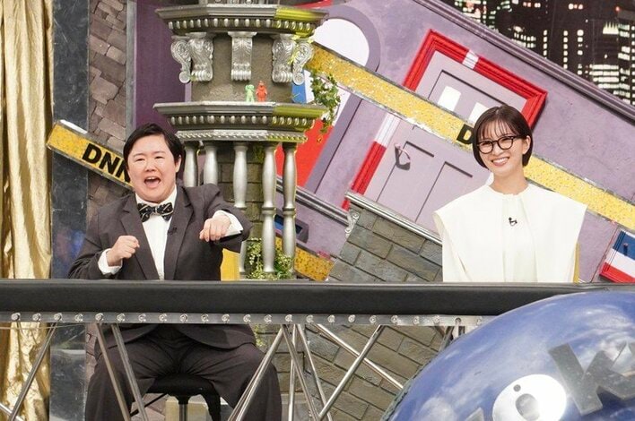 やす子が占い師・YASUKOに転身！？驚異の的中連発でスタジオ騒然！「芸能界はお金」「再ブレイク…自撮り棒…」と意味深発言も