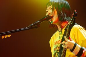 SHISHAMO「これが“ラストCDJ”」活動終了前最後の年越しフェス出演「当時は自分のギターがなくて」デビュー当時を振り返り【COUNTDOWN JAPAN 25/26 ライブレポ】