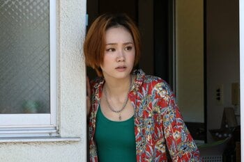 尾碕真花の出演が決定！翼（福原遥）が長く向き合うことになる、ネグレクトをする母親・安西夢乃役『明日はもっと、いい日になる』