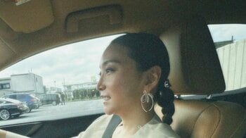 「カッコよくて…」加藤綾菜“高級車”運転姿に反響 「内装がブラウンでオシャレだよねー」友人・鈴木奈々が公開