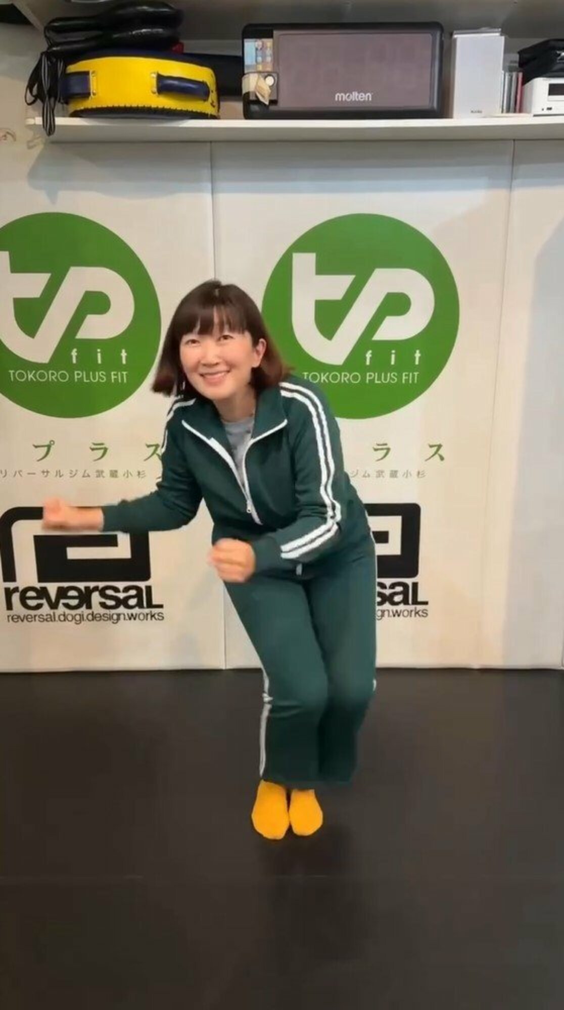 「本当に痩せた」“1ヵ月で-8.5キロ”川村エミコが“体幹チャレンジ”ダンスを披露!キレのある動きに「ダイエット成功ですね」と反響 ...