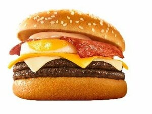マクドナルド「月見ファミリー」新商品3種が仲間入り 2026年お月見シーズン到来！　新作「炙り牛すき焼き風月見」と夜マック限定バーガーに注目！