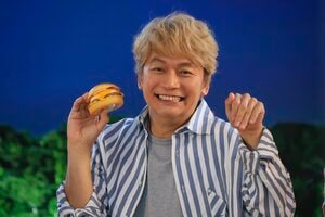 香取慎吾 “同期”との共演に「夢が叶った！」マクドナルドの思い出は仲間とハンバーガーを取り合いながら「ひとりで15個くらい食べました」