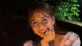 元AKB48・河西智美 3歳娘とペアルック姿で初の手持ち花火を満喫！「可愛い♡」「お子さんと楽しそう」