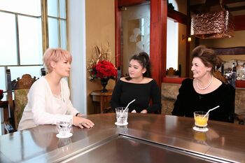 梅宮辰夫さんの四十九日終え…妻、娘、孫の３世代で初トーク「涙が止まらない」