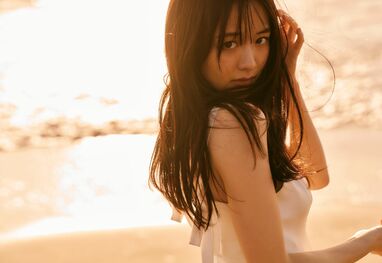 先行カットあり】元テレ東 森香澄アナ ランジェリー姿にも挑戦