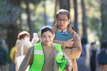 “未亡人”律子（石田ひかり）のクセ強キャラにSNS爆笑！えりな（白本彩奈）の成長には「反抗期だったのに…」と感激『続・続・最後から二番目の恋』