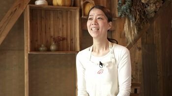 開店前から行列ができるパン屋さん「étéco bread」を営む梶原夏子に密着！尾崎世界観の日常にYOUが「すごく愛しにくい人」