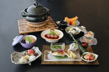 【ホテルグランヴィア和歌山】和歌山の美食を堪能する「紀州会席」を日本料理「毬」にて7月より提供開始 ～観光や贅沢な休日に最適な「夕食付き宿泊プラン」も同時販売～