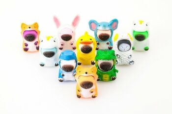 ～出版社が立ち上げた玩具ブランド「宝島社トイズ」～クセになる触り心地の“激カワ”フィギュア「カピころ」新登場！ 12/17発売