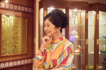 宮崎美子「年を重ねるのも悪くないはず。そうしたことが伝わるといいなぁと思っています」『介護スナックベルサイユ』 が新装開店！