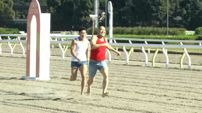 コロチキ・ナダル 激走でなかやまきんに君に勝利！走る姿は「サッカーの試合で」