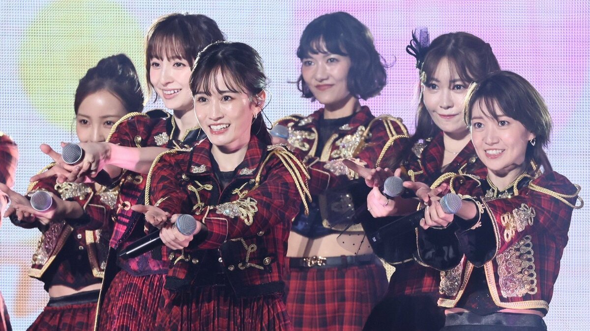 伝説を見た」前田敦子＆大島優子が初登場！AKB48 20周年記念公演最終日