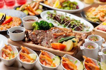 神戸三宮で楽しむお盆の4日間！焼きたてサーロインステーキと夏グルメが食べ放題の「サマーランチブッフェ2026」を神戸三宮東急REIホテルで開催。