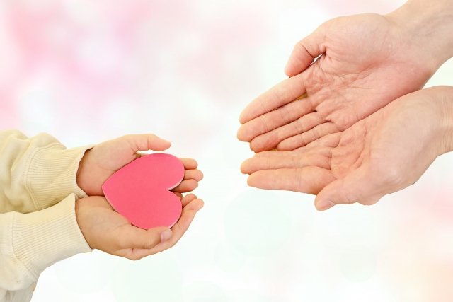 初対面の人に「感じの良い人」と思われるために必要な「3つのアイ」とは？学歴や収入でマウントを取られたときの上手な返し方も伝授