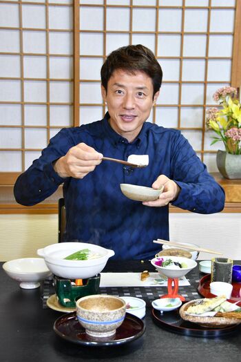 松岡修造 天然のにがりを使った豆腐に舌鼓「一番感じているのは食感です」