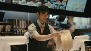 妻夫木聡が謎多き夜マック店長に！プライベートの利用で、研究しつくされた立ち振る舞いを監督も絶賛