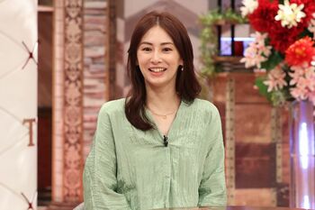 北川景子 夫・DAIGOは「ごはんを持って、娘を追いかけ回しています」