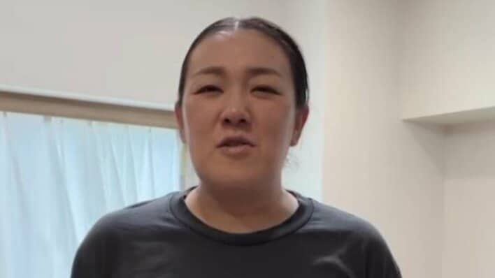 【画像16枚】「効き目を感じました！」体形＆体重公開でダイエット宣言！たんぽぽ白鳥がロングブレスや肩甲骨ストレッチなどのダイエットメニューをこなす姿を見る